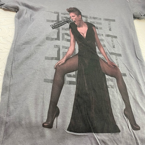 Authentic Janet Jackson up close and personal Gray t shirt concert 2011 - Picture 6 of 14